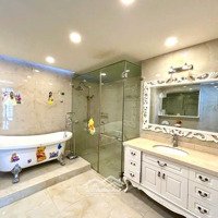 Bán Nhà Trung Tâm Cầu Giấy 52,5M2,6 Tầng Thang Máy Nhập Khẩu Ô Tô Vào, Nội Thất Cao Cấp