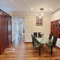 Tôi Bán Căn Góc Cc Đường Sắt 590 Cmt8 Q. 3.Diện Tích76M2 2P, 2 Vệ Sinh Sh. Giá Bán 3,3 Tỷ. Liên Hệ: 0782337562