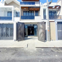 Nhà Mặt Tiền Gần Khu Công Nghiệp Cầu Tràm Cách Chợ Bình Chánh 5Km