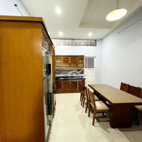 Cho Thuê Nhà Làm Chdv Ngay Trung Tâm Quận 3, Dt: 4*20M, 6 Phòng, 7Wc
