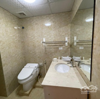 (Chính Chủ) Bán Căn 3 Ngủ 3 Vệ Sinh160M2, Nhà Đẹp, Nội Thất Xịn, Sổ Đỏ. Giá Bán 11 Tỷ N05 Hoàng Đạo Thúy