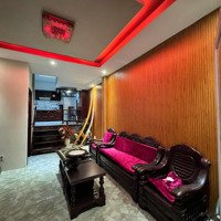 Bán Nhà - (4 X 11M2) - 3 Tầng - 3 Phòng Ngủ- Ô Tô Đậu Cửa - Gần Biển - Vĩnh Hòa - Nha Trang. Chỉ 2.750 Tỷ