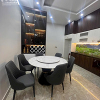 Bán Nhà Riêng 4 Phòng Ngủ 4 Vệ Sinh 45M2, Giá Bán 11 Tỷ Tại Phố Phương Mai, Đống Đa, Hà Nội