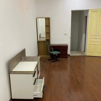 Nhà Nguyễn Văn Cừ 30M2X3T, Nhà Đẹp, Ở Ngay, Sổ Vuông Đẹp, 3.9 Tỷ 0976285499