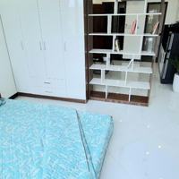Phòng Rộng Có :1 Phòng Ngủ + 1 Phòng Khách. Tiện Ích Xung Quanh Khu Vực.