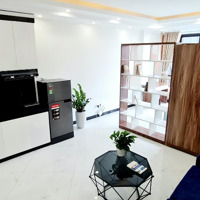 Phòng Rộng Có :1 Phòng Ngủ + 1 Phòng Khách. Tiện Ích Xung Quanh Khu Vực.