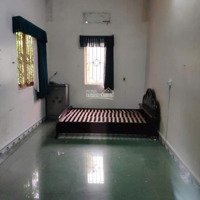 Cho Thuê 250M2 Kho Xưởng Ở Gần Mặt Nguyễn Văn Linh, Xe Công Ra Vào, Có Văn Phòng Và Chỗ Ở