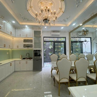 Nhà Đẹp 4 Tầng Mặt Tiền Kinh Doanh - Đường Số-Phú Mỹ Q7 - 93M2- Than Máy-Vào Ở Ngay
Nhỉnh 17 Tỷ