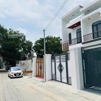 Bán Nhà Phú Lợi, Thủ Dầu Một. Gần Ngã Tư Lê Hồng Phong. 3P Ngủ, 2 Vệ Sinh Sân Ôtô,...