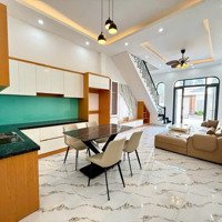 Bán Nhà Phú Lợi, Thủ Dầu Một. Gần Ngã Tư Lê Hồng Phong. 3P Ngủ, 2 Vệ Sinh Sân Ôtô,...