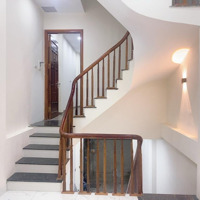Nhà Lô Góc Ngô Quyền, 2 Thoáng, Dân Xây, Sát Phố, Ô Tô, 45M, Ở Ngay, Chỉ 8 Tỷ