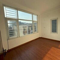 Cho thuê nhà Mặt Phố Lô Góc Kinh Doanh Phố Trần Cung, 50m2, 5 tầng, 5 ngủ ( cho làm CHDV)
