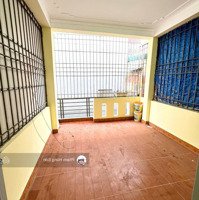 Bán Nhà Tam Trinh - Hoàng Mai Phân Lô Oto 10M - Ở Ngay - Gần Phố 40.4M2 Chỉ 6,5 Tỷ