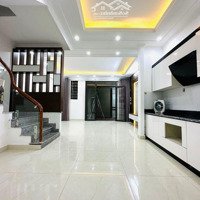 Bán Nhà Phố Đẹp Xuất Sắc Tại Lý Văn Phức, 16 Tỷ, 62M2, 5 Phòng Ngủ 4 Vệ Sinh Q1, Hcm