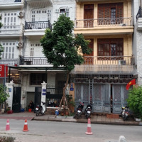 Cho Thuê Nhà Liền Kề 20 Lô 1A Kđt Trung, Diện Tích: 120M2 X 5T, Mt: 5,5M , Đường 2 Ô Tô Tải Tránh Nhau