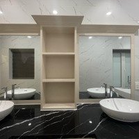 Bán Villa Biển 2 Phòng Ngủđã Có Nội Thất Đầy Đủ + Sổ Đỏ Cầm Tay 0942204678 Giá Bán 7.5 Tỷ