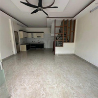 Cho Thuê Nhà Mặt Đường Lũng Đông - 5 Ngủ