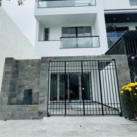 Bán Nhà Hoàn Thiện 3 Tầng Mới Xây Đối Diện Sân Bóng Mỹ Gia An Khánh Gói 7 Nha Trang Chỉ 5,6 Tỷ