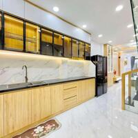 BÁN SIÊU PHẨM NHÀ ĐẸP MẶT TIỀN PHAN VĂN TRỊ - HẺM XE HƠI. HẺM XE HƠI ĐẬU TRƯỚC CỔNG - BÌNH THẠNH