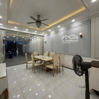 Cho Thuê Nguyên Căn Mặt Tiền 3/2 Quận 10 Giáp Vòng Xoay Dân Chủ