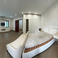 Việt Hưng - Biệt Thự Sân Vườn 175M2 - Full Đồ - 30 Triệu/Th