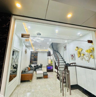 Bán Nhà Riêng Tại Phương Mai, Đống Đa, Hà Nội, 11,2 Tỷ, 42 M2, View Đẹp, Giá Siêu Hời