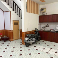 Cho Thuê Nhà Nguyên Căn Tại Phố - Võng Thị - Tây Hồ Với Diện Tích 40M2 - 4 Tầng
