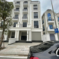 Bán Nhanh Nhà Phố 5 Tầng 144M2 Vinhomes Quận 9 Giá Bán 19,9Tỷ