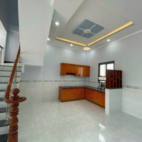 Nhà Thổ Cư Ngay Cổng Chào Bửu Long