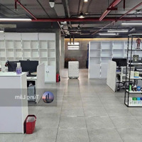 Cho Thuê Văn Phòng Tại N05 Hoàng Đạo Thuý, Diện Tích 300M2 Giá Thuê Chỉ 100 Triệu/Tháng Sẵn Nội Thất