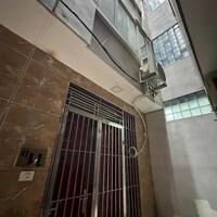 Bán gấp nhà đẹp Trương Công Giai 5 tầng 36m2 gần phố, nhà đẹp full nội thất ở ngay