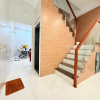 Nhàhẽm Xe Hơiđường Số 4, P11, Gò Vấp, 60M2, 5Tỷ7