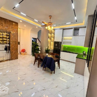 Hoa Khôi 7 Tầng, Thang Máy, Gara Ô Tô, Kim Mã Thượng, Ba Đình, 42M, 11.3 Tỷ