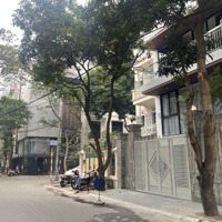 Bán Biệt Thự 131M2, 2 Mặt Thoáng Tại Kđt Trung Hoà - Nhân Chính, Quận Cầu Giấy - Tell 0904717878