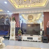 Biệt Thự Đẹp, Phong Cách Tân Cổ Điển, Khu Vip, Tiện Ích Rất Tốt, Đi Lại Các Khu Nhanh Thoáng