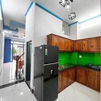CHO THUÊ NHÀ MẶT TIỀN HẺM FULL NỘI THẤT ĐƯỜNG CÁCH MẠNG THÁNG TÁM GIÁ 8 TRIỆU 500