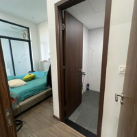 Giá Rẻ! Căn 2 Phòng Ngủfpt Plaza 2, Diện Tích 68M2 Full Nội Thất, Cửa Chinh Hướng Đông, Sẵn Sổ