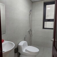 Cho thuê gấp biệt thự 4 tầng 210m2 sửa mới thang máy, thông sàn Trung Hòa Nhân Chính KD gì cũng tốt