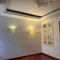 Lô góc Võ Văn Dũng, Hoàng Cầu, 60m2 x 5 tầng, mặt tiền hơn 10m giá hơn 40tr/th