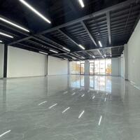 Cho thuê văn phòng đường 30/4 hải châu đà nẵng góc 2 mặt tiền diện tích trên 200 m²