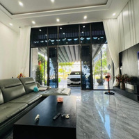 Bán Nhà Shophouse Xh1 Vcn Phước Long 2. Đầy Đủ Nội Thất. Giá Bán: 5,1Tỷ. Liên Hệ: 0901925395 Kim Ánh