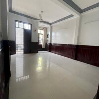 Cho thuê nhà mặt tiền 1 trệt 3 lầu đường xô viết nghệ tĩnh, p. tân an