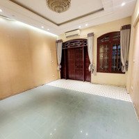 Bán Nhà Phân Lô Phố Giang Văn Minh, Kim Mã Vỉa Hè Ô Tô Tránh Dừng Đỗ 88M 5Tmặt Tiền4.8M Giá Bán 35.4Tỷ.