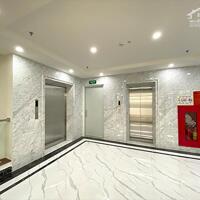 Cho Thuê Tòa Văn Phòng 9 Tầng MP Hoàng Ngân. DT 210m2.MT 12.15m.Vị Trí Lô Góc. Giá 400tr/th