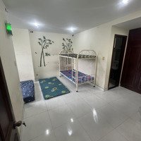 Phòng Master Rộng Gần 40M2 Có Toilet Riêng Biệt, Gió Mát Quanh Năm