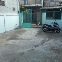 Ngay Chợ Nhỏ Lê Văn Việt Quận 9, Diện Tích 120M2 Nở Hậu, Mà Chỉ 5.4 Tỷ