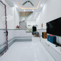 Nhà Đẹp Q4- Sátmặt Tiềnotô- 3 Lầu - 33M2 Nở Hậu- 4Pn- Ko Qh-Chỉ 4 Tỷ Nhỉnh