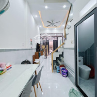 Nhà Đẹp Q4- Sátmặt Tiềnotô- 3 Lầu - 33M2 Nở Hậu- 4Pn- Ko Qh-Chỉ 4 Tỷ Nhỉnh