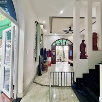Diện Tích: 202M2, Bán Siêu Biệt Thự, Không Nên Bỏ Lỡ