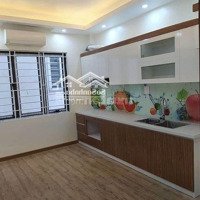 Cho Thuê Nhà Nguyên Căn Diện Tích 50M2 Xây 5 Tầng Ngõ Hoàng Quốc Việt
